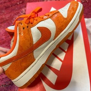 BRAND NEW Women’s Nike Dunk Low Cracked Orange